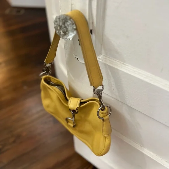 Miu Miu butter yellow Leather Bag - Picture 5 of 10